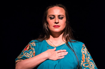 tak-ke-tok; pretok - glasbeno plesna predstava (Amel Tafsout in Silk Dance Company) <em>Foto: Saša Huzjak</em>