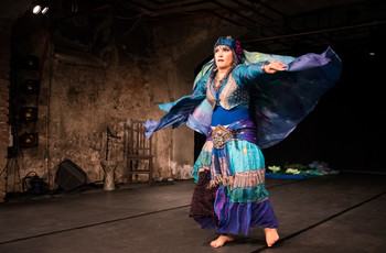 tak-ke-tok; pretok - glasbeno plesna predstava (Amel Tafsout in Silk Dance Company) <em>Foto: Saša Huzjak</em>