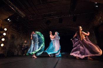 tak-ke-tok; pretok - glasbeno plesna predstava (Amel Tafsout in Silk Dance Company) <em>Foto: Saša Huzjak</em>